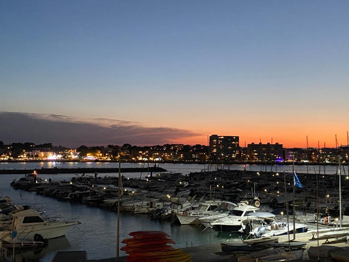 Precioso Apartamento En Primera Linea De Mar Ля Эскала Экстерьер фото