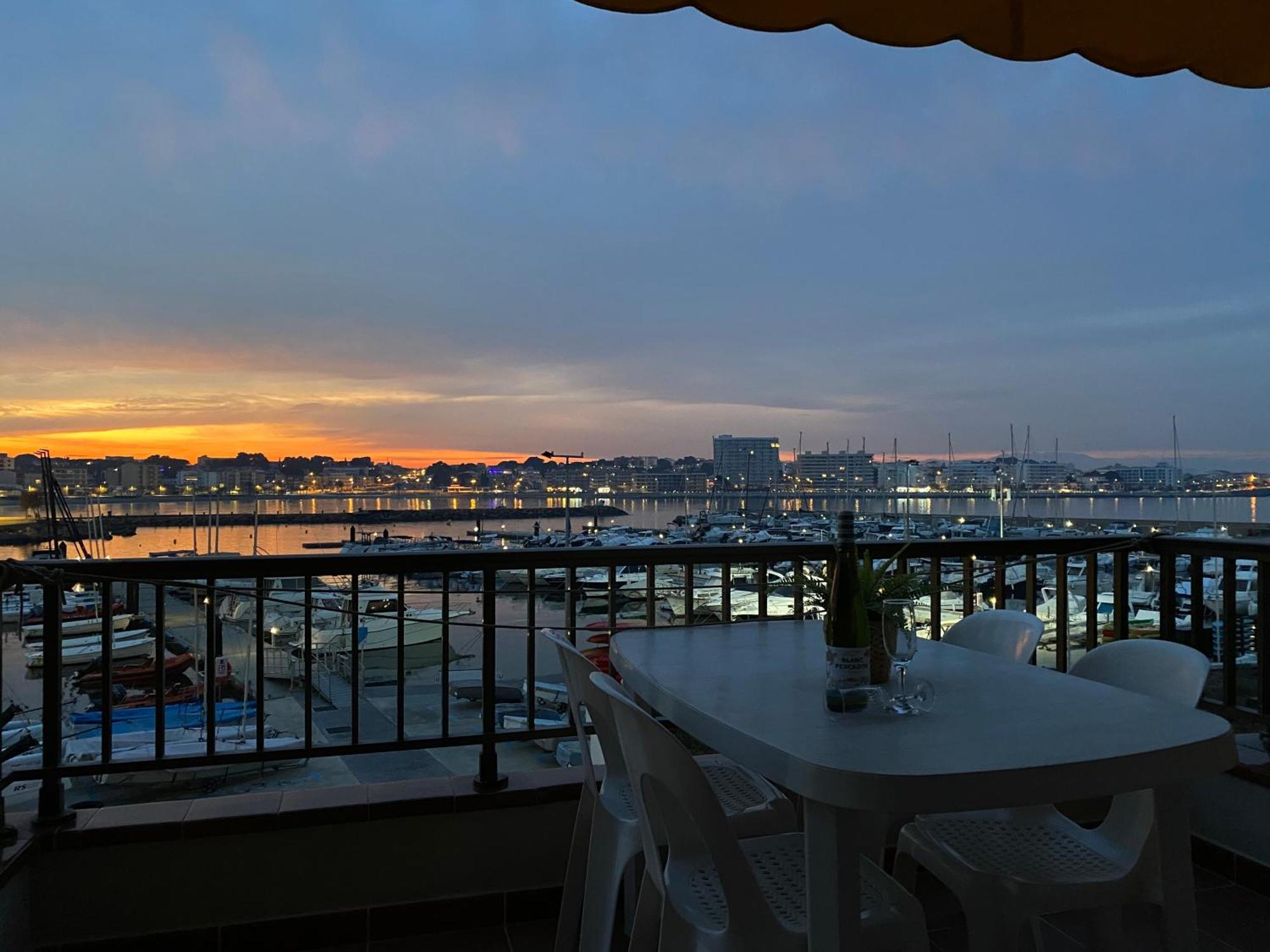 Precioso Apartamento En Primera Linea De Mar Ля Эскала Экстерьер фото